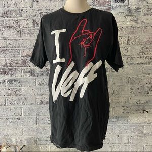 Mens vintage early 2000’s Neff t shirt